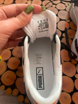 Zapatillas Puma Blancas y Rosas