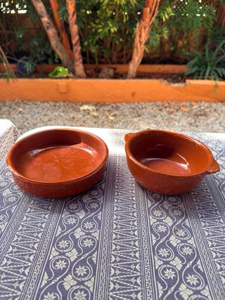 Pack menaje: platos, vasos, cubiertos