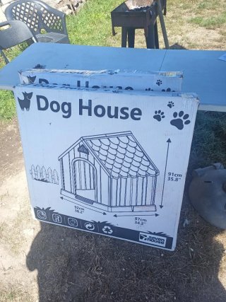 Caseta para perro nueva