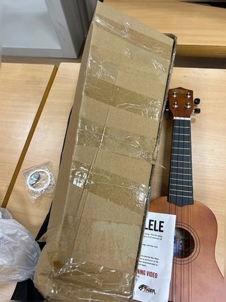 Ukelele soprano natural + funda
