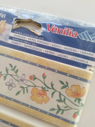 Cenefa Adhesiva Venilia 2x5m Flores