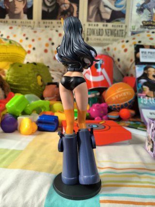 Figura Robin Egghead Glitter&Glamours con caja