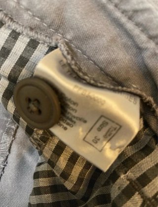 Pantalón cargo gris tiro bajo talla 30