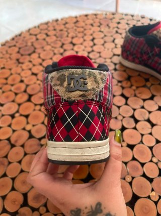 Zapatillas DC Shoes a cuadros y leopardo