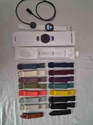Samsung Galaxy Watch 5 40mm Rosa/Blanco y correas
