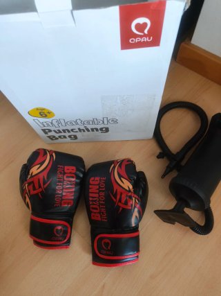 Saco de boxeo hinchable de pie