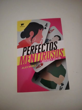 Estuche Perfectos Mentirosos