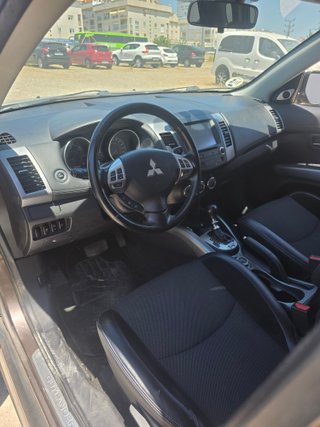 Mitsubishi Outlander 2012 7 plazas
