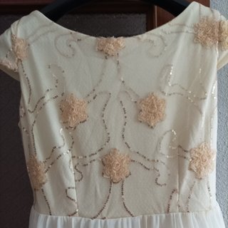 Vestido de fiesta beige y dorado Talla 40