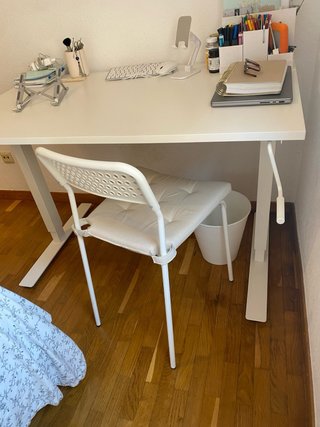 Silla Ikea Blanca Modelo Sandberg con Cojín