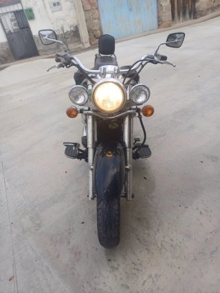 Kawasaki Vulcan Cruiser Negra