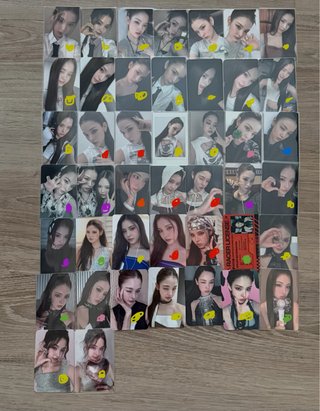 Izna Mai Photocards