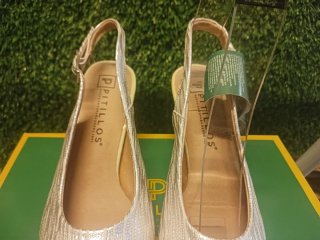 Zapato destalonado plateado