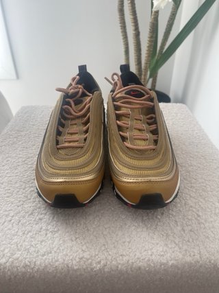 Nike Air Max 97 doradas
