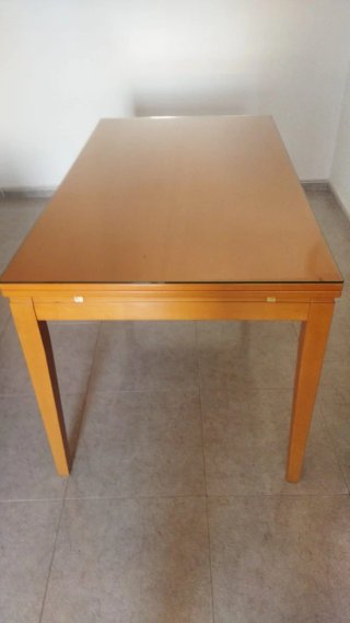 Mesa de salón extensible madera con cristal