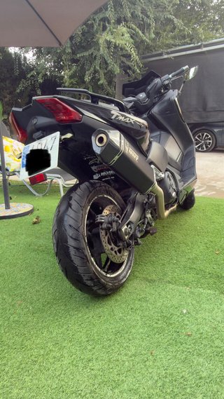 YAMAHA TMAX 530 NEGRA Y MATE 2017 ITV HASTA 2028