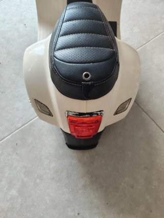 Vespa Scooter Infantil