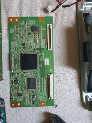 Despiece TV LCD Sony KDL-32V2000