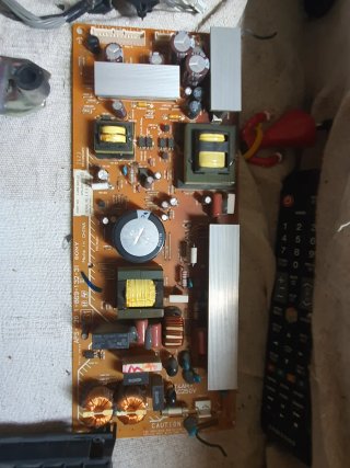 Despiece TV LCD Sony KDL-32V2000