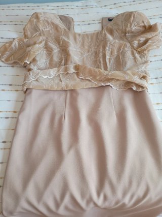 Vestido vintage para eventos.