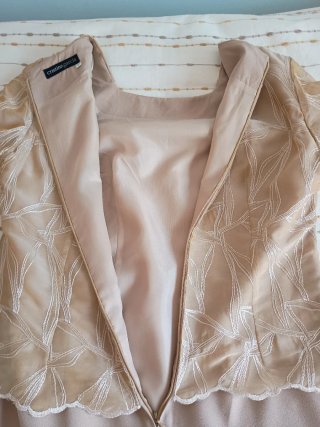 Vestido vintage para eventos.