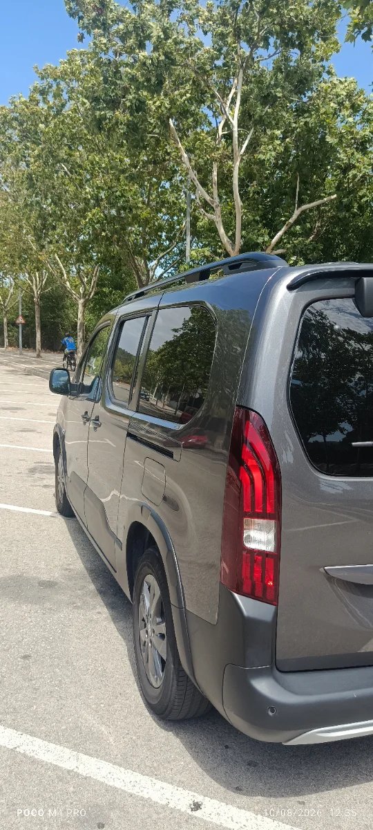 Peugeot Rifter Long 2022 Allure Park puretech 130 - foto 1