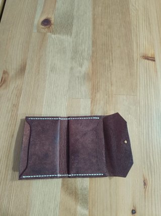 Billetero tarjetero de cuero hecho a mano