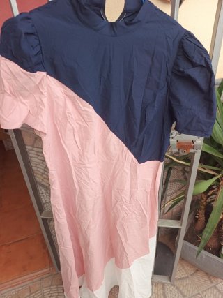 Vestido azul y rosa