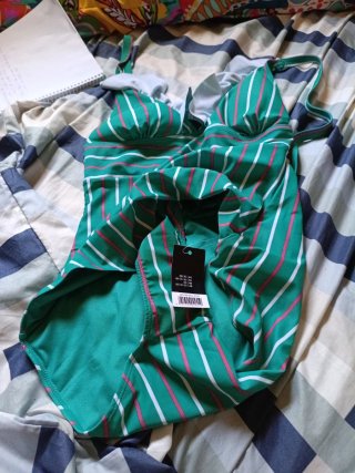 Bañador mujer rayas verde y rosa