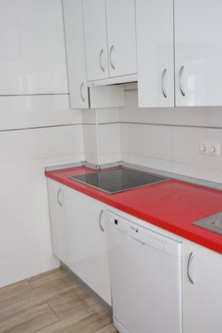 ALQUILO HABITACIÓN A MUJERES TRABAJADORAS.