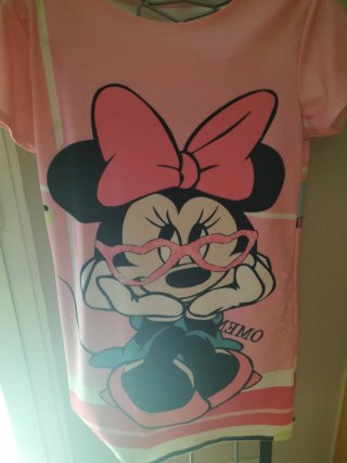 Vestido Minnie Mouse rosa con gafas