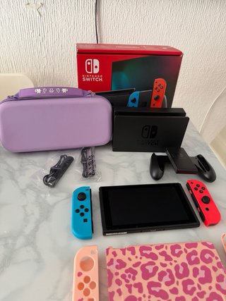 Nintendo Switch Completa Azul y Rojo