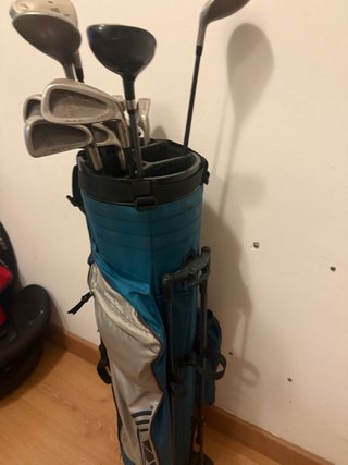 Bolsa con palos de golf