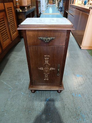 MUEBLE AUXILIAR ENCIMERA DE MÁRMOL