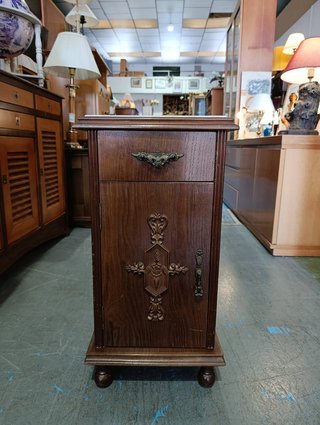 MUEBLE AUXILIAR ENCIMERA DE MÁRMOL