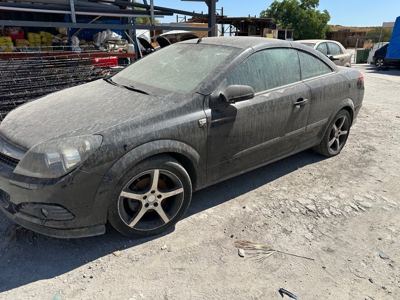 Opel Astra Cabrio 2006 - foto 1