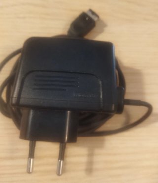 Nintendo AGS-002 Cargador