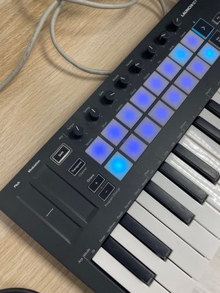 Novation Launchkey Mini MK3 Controlador midi 55€!!