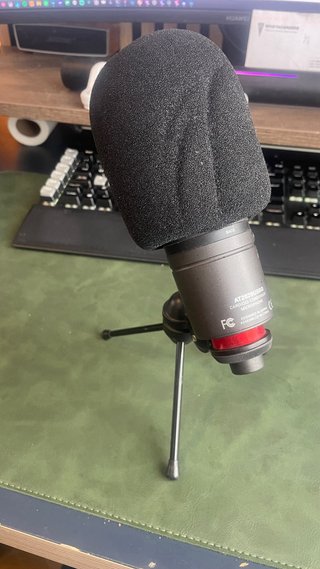 Micrófono Audio-Technica AT2020USB+ Trípode