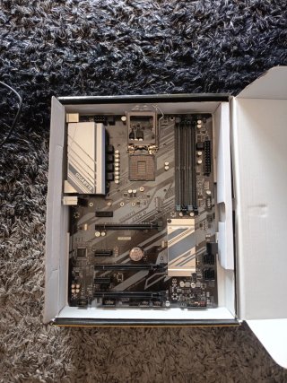 Placa Base Gigabyte Z390 D