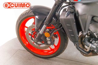 YAMAHA MT 09