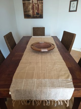 Camino de mesa beige reversible