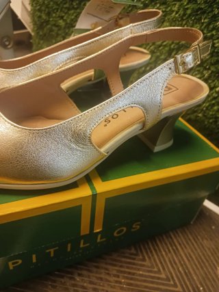 Zapatos Pitillos Destalonados Dorados Talla 41