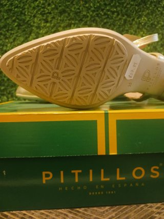 Zapatos Pitillos Destalonados Dorados Talla 41