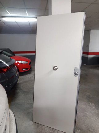 Puerta blindada vivienda