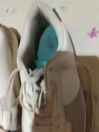 Zapatillas blancas y grises talla 43