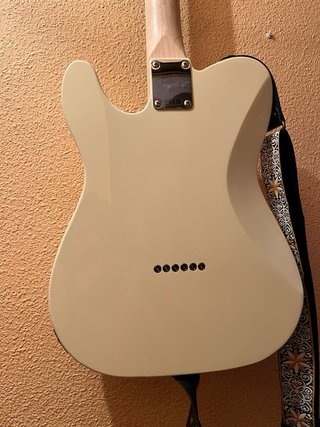 Guitarra Eléctrica Fender squier Color Crema
