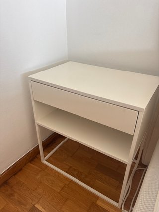 Set x2 Mesitas de noche Ikea Vikhammer 60x38