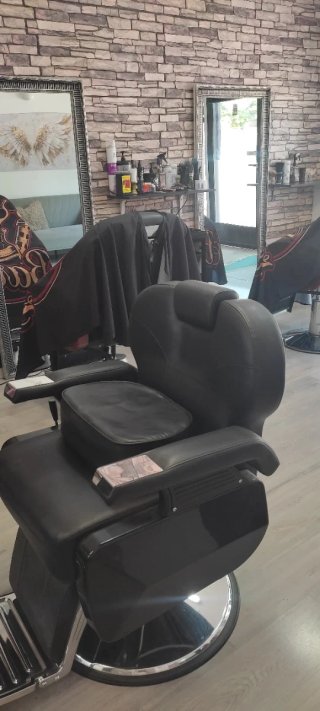 Vendo "traspaso" peluquería en Loranca Fuenlabrada