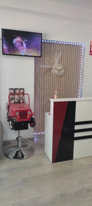 Vendo "traspaso" peluquería en Loranca Fuenlabrada